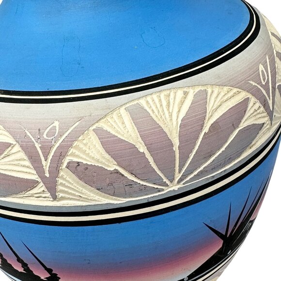 Navajo Native American Pottery Vase Blue Sunset Silhouette Design Signed 8 Inch - Picture 8 of 11